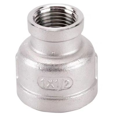 Pipa fundida con rosca femenina de acero inoxidable 304 NPT con código de cabeza hexagonal/redonda